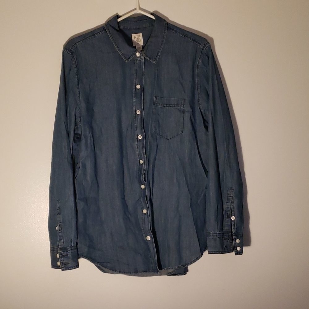 𝅺CORE life denim button down long sleeve shirt